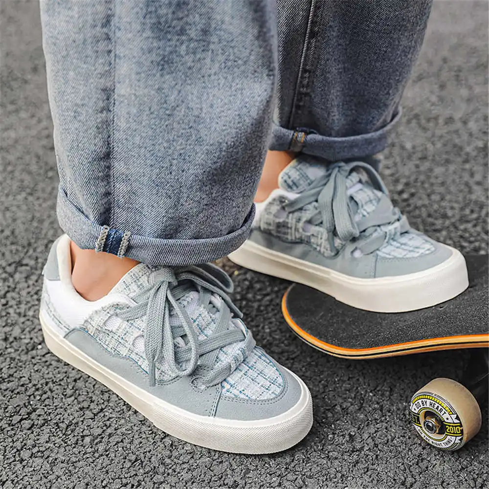 Sepatu bot krem wanita, dengan - Women Formal Wear Trends ulasan dan harga